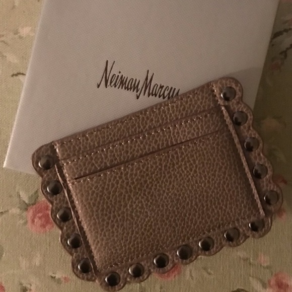 Neiman Marcus card Holder Very slim ! - Picture 7 of 7